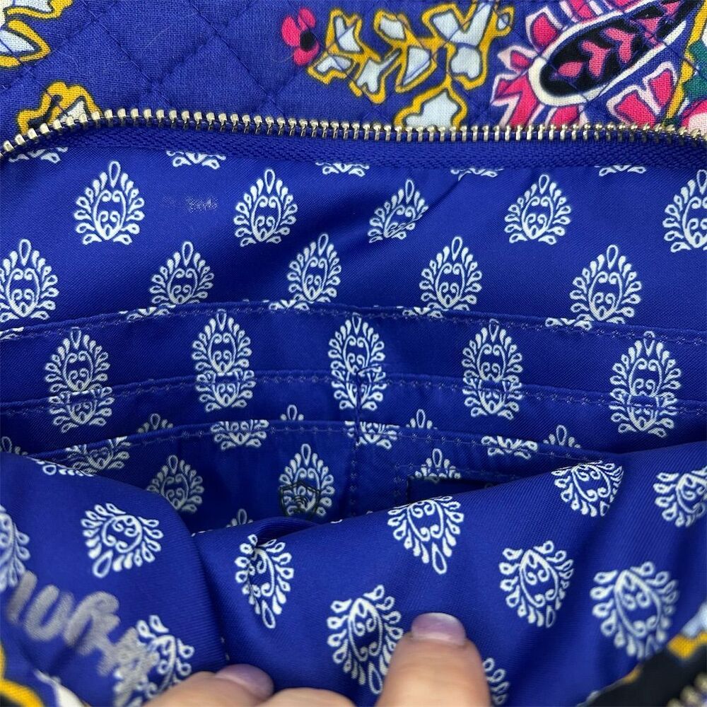 Vera Bradley Women's RFID Crossbody Bag Romantic Paisley Multicolor EUC - Picture 7 of 10